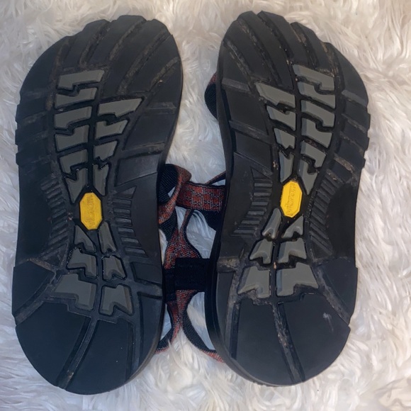 CHACO Z/2 MENS RED AND BLACK SANDALS - Picture 4 of 5